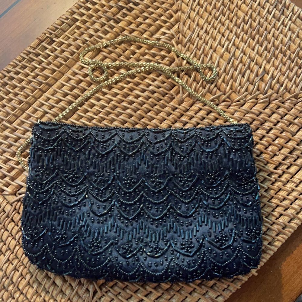 La Regale Beaded Handbag EUC